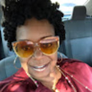 Meet your Posher, Traci